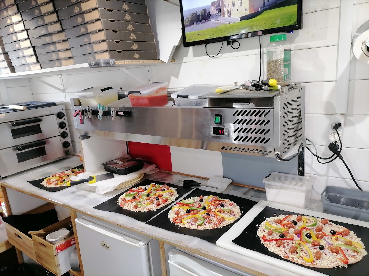 Pizzeria, Burgers, Frites, BBQ,Lasagnes, Boissons, Restaurant, A emporter, Pierre et Laëtitia Parks Finistère · Photos 4