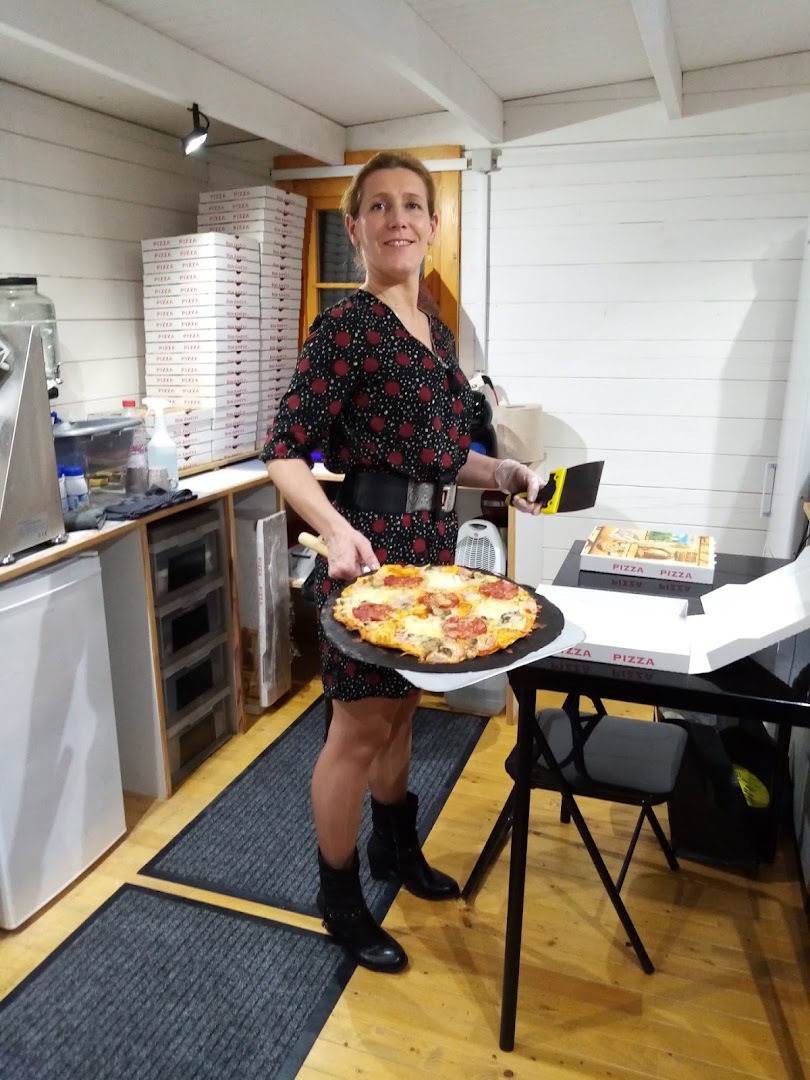 Pizzeria, Burgers, Frites, BBQ,Lasagnes, Boissons, Restaurant, A emporter, Pierre et Laëtitia Parks Finistère · Photos 10